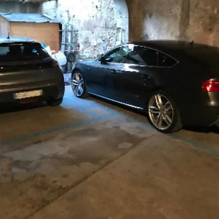 Διαμέρισμα Avec Garage Centre Historique De