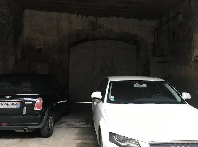 Apartment Avec Garage Centre Historique De Beziers